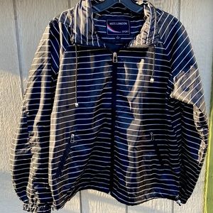 Hooded wind breaker